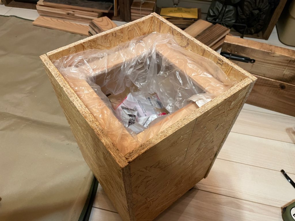 【賃貸DIY③】お洒落な自作ダストボックスを作ってみた！ ~ゴミ箱だけで部屋は変わる~
